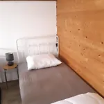 Monteurzimmer Ausma - *