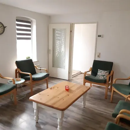 Monteurzimmer Ausma - * Weener