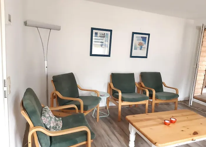 Monteurzimmer Ausma - *